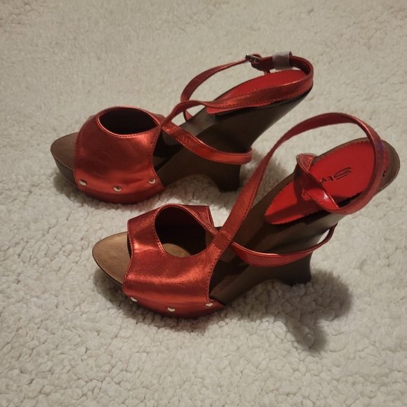 🔥HP🔥11-19-24🔥WOMENS STYLUXE WEDGE PLATFORM HEELS RED WITH ANKLE STRAP SIZE 9 - Picture 3 of 10